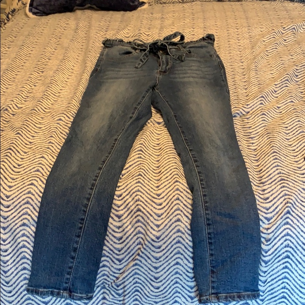 Paper bag skinny jeans